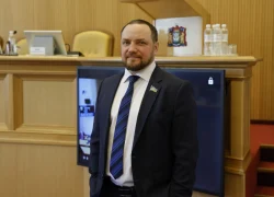 Василий Жуков оказал финансовую помощь спортивной школе Советского района