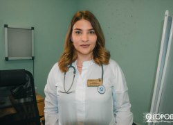 ​«Приходят пожилые люди, которым просто хочется поговорить». «Народный» врач-терапевт — о призвании, пациентах и силе слова