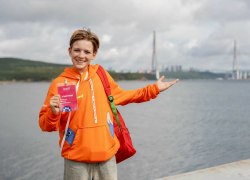 Югорские школьники проехали на поезде через всю Россию