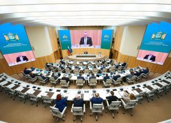 Губернатор ХМАО Кухарук увеличит дефицит бюджета на 2,4 млрд рублей ради социальных выплат