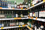 Россияне стали меньше покупать водку и коньяк