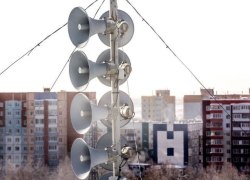 При сигналах беспилотной и ракетной опасности занятия в школах Югры будут отменяться