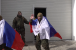 Трое военнослужащих из Югры возвращаются домой из украинского плена