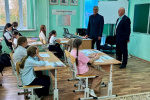 Общественники и ветераны МВД провели профилактическую беседу с подростками в Советском районе