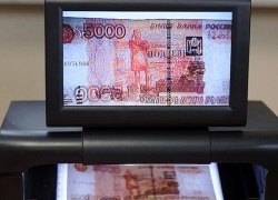 Жителям ХМАО предлагают купить фальшивые деньги суммой до 10 млн рублей