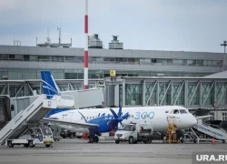 Новому российскому самолету не разрешили летать в ливень, мороз и жару