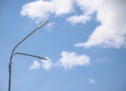 В Югорске ведутся работы по установке новых светодиодных светильников