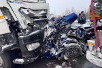 Трое погибли в массовом ДТП на трассе Тюмень &mdash; Ханты-Мансийск