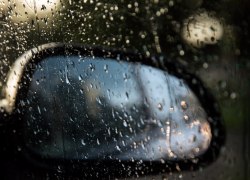 На трассах Югры фиксируют аварии и реверсивное движение