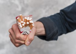 По материалам Роспотребнадзора Югры решением суда заблокирована торговля никотином в интернете