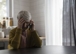 Пожилая югорчанка потеряла почти 650 тысяч рублей на &laquo;золотых инвестициях&raquo;