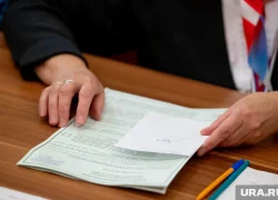 КПРФ получила неудобного соседа в бюллетене на выборах в думу ХМАО. Фото