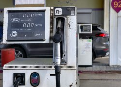 Правительство разрешило выпуск и продажу засеренного бензина &laquo;Евро-2&raquo;