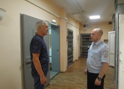 Представитель общественности посетил дежурную часть и ИВС ОМВД России по Советскому району