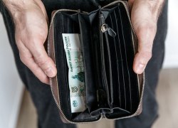 Суд в Югре лишил отца погибшего участника СВО права на социальные выплаты Суд в Югре лишил отца погибшего участника СВО права на социальные выплаты