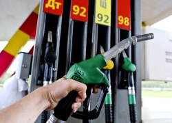Росстат зафиксировал среднюю цену на бензин в ХМАО от 74,24 рубля за литр &mdash; ниже, чем в Тюменской области