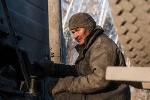 Общественная организация, призывавшая ранее причислить Путина к лику святых, потребовала от дальнобойщиков не слушать &laquo;либерал-поджигателей&raquo; и &laquo;не бить Ротенбергов&raquo;