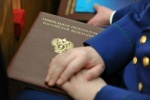 Югорская межрайонная прокуратура помогла местной жительнице получить пособие по беременности и родам