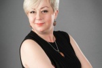 БИЗНЕС-КЛУБ. Елена Жеренкова: &laquo;Я научилась переключать тумблер: директор, парикмахер, жена&raquo;