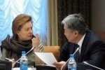 КОМАРОВА ПОДАРИЛА ЮГРЕ &laquo;КОТОВ В МЕШКЕ&raquo;