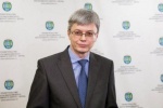 Алексей Добровольский рассматривает "соперников" по общественному отбору в качестве членов своей команды
