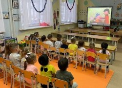В ХМАО ввели масочный режим в детских садах Югорска и Советского района