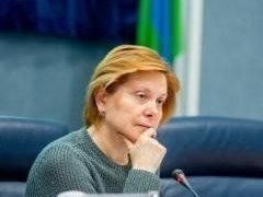 КОМАРОВА ПРЕДЛОЖИЛА &laquo;ПОДРУЖИТЬ&raquo; МЕСТНЫХ ЧИНОВНИКОВ И ПОЛИЦЕЙСКИХ