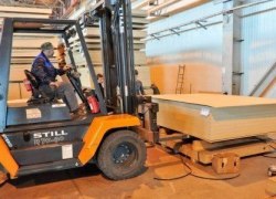 В Югре разрабатывается проект строительства завода по производству ориентировано – стружечных плит В Югре разрабатывается проект строительства завода по производству ориентировано – стружечных плит