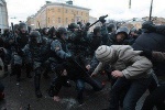 Российские власти заранее готовятся к акциям протеста из-за падения уровня жизни: &laquo;Экономические требования даже у ОМОНа могут вызвать сочувствие&raquo;