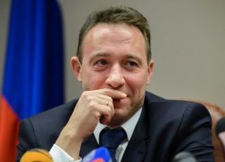 Игорь Холманских: «Лирик» в России более уважаем, чем «простой рабочий» Игорь Холманских: «Лирик» в России более уважаем, чем «простой рабочий»