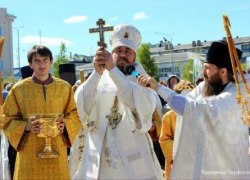 В Югорске в День славянской письменности и культуры состоялся крестный ход. ФОТО