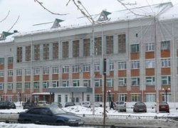 В. АНТОНОВ: ДЛЯ СЕБЯ ИЛИ ДЛЯ РАЙОНА? В. АНТОНОВ: ДЛЯ СЕБЯ ИЛИ ДЛЯ РАЙОНА?