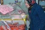 Прожиточный минимум в Югре 12 135 рублей, минимальное пособие по безработице в Греции &mdash; 15 600