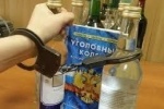 ПОЛИЦЕЙСКИЕ СОВЕТСКОГО РАЙОНА ВЫЯВИЛИ ПРОДАЖУ АЛКОГОЛЬНОЙ ПРОДУКЦИИ НЕСОВЕРШЕННОЛЕТНЕЙ