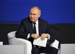 ФОМ узнал, как в России оценивают работу Путина