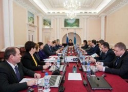 ​После увольнения Сергея Макарова правительство Югры ограничило стимулирующие выплаты руководителям фондов