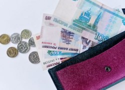 Около 61% жителей Югры получают зарплату выше средней по стране