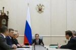 Медведев: в нынешней ситуации можно обойтись без изменения налоговой системы