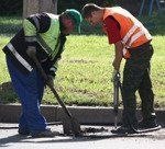 В ЮГОРСКЕ ПОТРАТЯТ НА РЕМОНТ ДОРОГ БОЛЬШЕ, ЧЕМ ПЛАНИРОВАЛАСЬ