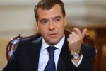 Медведев призвал готовиться к худшему сценарию в экономике