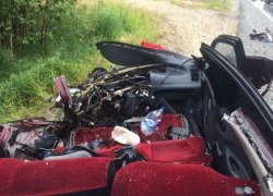 Полицейские устанавливают обстоятельства ДТП в Югорске. Полицейские устанавливают обстоятельства ДТП в Югорске.