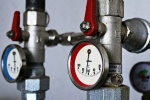 Путин отложил до конца года включение расходов на общедомовые нужды в коммунальные платежи