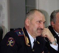 ГЕНЕРАЛУ ПОЛИЦИИ ЮГРЫ ПООБЕЩАЛИ СКИНУТЬСЯ НА ОМОН