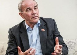 Депутат: Президент нарисовал "розовую" картину, чтобы успокоить сограждан