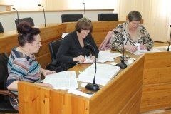 Бюллетени для голосования переданы в участковую избирательную комиссию г.п. Коммунистический Бюллетени для голосования переданы в участковую избирательную комиссию г.п. Коммунистический