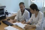 Утвержден список городов Югры, которые смогут предлагать приглашенным врачам по 1 миллиону рублей в качестве разовой меры поддержки