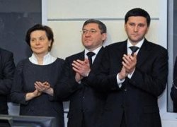 Якушев, Кобылкин и Комарова снова получат поддержку от правительства РФ: жители &laquo;тюменской матрешки&raquo; очень довольны властями