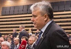 В ХМАО стартовали дебаты &laquo;Единой России&raquo;. Завальный не уложился во времени
