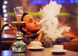 Госдума выпускает пар.  Сенаторы предлагают запретить курение кальянов без табака в общественных местах