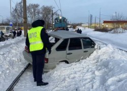 Тагильчанка на «четырнадцатой» наехала на тепловоз (ФОТО)